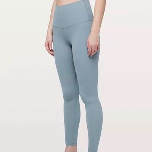 Lululemon Wunder Under Crop size 6